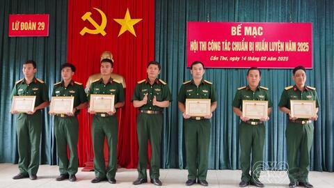 GƯƠNG MẪU, SÁNG TẠO TRONG MÔI TRƯỜNG QUÂN NGŨ