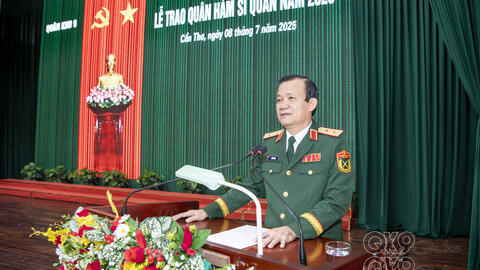 TRAO QUÂN HÀM SĨ QUAN NĂM 2025