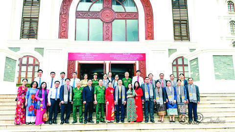 Kết nối những tấm lòng son