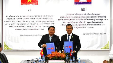 Ký kết phối hợp tìm kiếm, quy tập hồi hương hài cốt liệt sĩ tại 04 tỉnh Vương quốc Campuchia