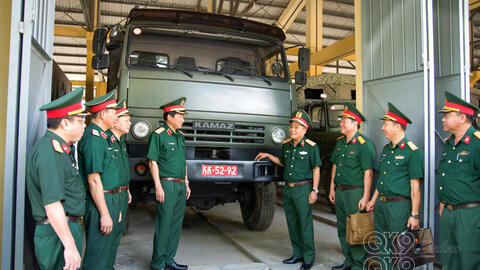 Cục Hậu cần - Kỹ thuật đề nghị Quân khu tặng Cờ thi đua 05 tập thể trong phong trào Thi đua quyết thắng năm 2025