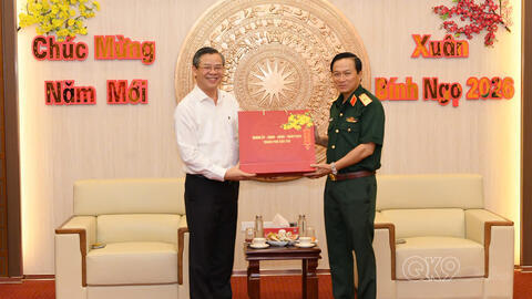 Lãnh đạo thành phố Cần Thơ chúc Tết Bộ Tư lệnh Quân khu 9