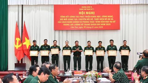 Năm 2025, Quân khu triển khai nghiêm túc các nghị quyết về khoa học công nghệ, đổi mới sáng tạo với tinh thần “sâu sát, quyết liệt, hiệu quả”