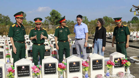 Văn phòng Ban Chỉ đạo quốc gia 515 khảo sát thực trạng tìm mộ liệt sĩ tại An Giang