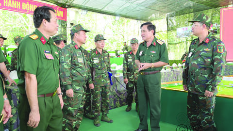 ​​​​​​​Xây dựng LLVT Quân khu “tinh, gọn, mạnh” đáp ứng yêu cầu bảo vệ Tổ quốc trong tình hình mới