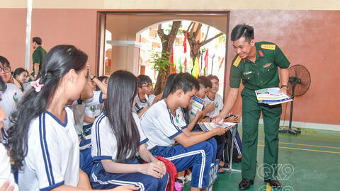 Bộ Quốc phòng kiểm tra công tác tuyển sinh quân sự tại Vĩnh Long