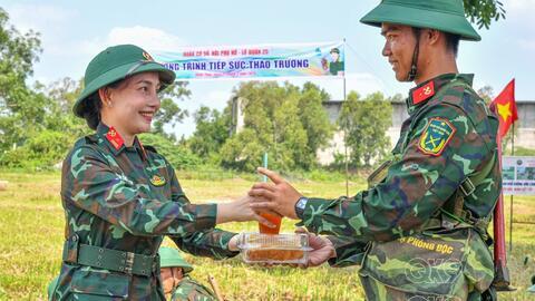 Tiếp sức thao trường ở Lữ đoàn Công binh 25