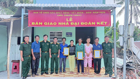 Tỉnh An Giang bàn giao nhà Tết Quân - Dân mừng Chol Chnam Thmay