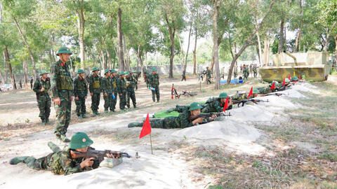 Trên thao trường tháng Tư