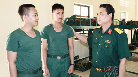 Bộ CHQS thành phố Cần Thơ thăm, động viên chiến sĩ mới