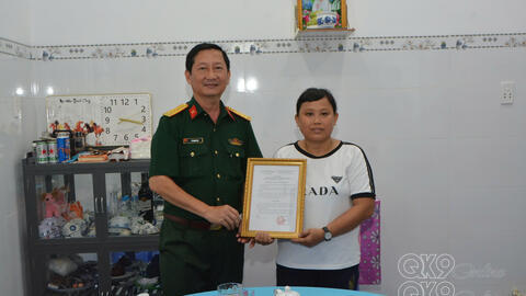 Quân khu 9 trao nhà “mái ấm công đoàn, nghĩa tình đồng đội”