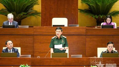 Đại tướng Phan Văn Giang tiếp thu ý kiến đại biểu Quốc hội về dự án Luật Phòng, chống phổ biến vũ khí hủy diệt hàng loạt