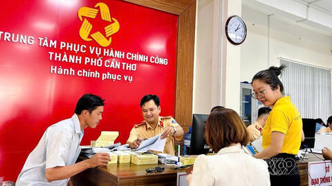 Bước tiến trong cải cách thủ tục hành chính và xây dựng nền hành chính số lấy người dân, doanh nghiệp làm trung tâm