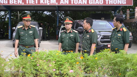 Quân khu kiểm tra Ban CHQS cấp xã tại tỉnh An Giang