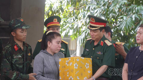 Phó Tư lệnh Quân khu 9 động viên các lực lượng tham gia chương trình xóa nhà tạm, nhà dột nát cho con đẻ của người hoạt động kháng chiến bị nhiễm chất độc hóa học